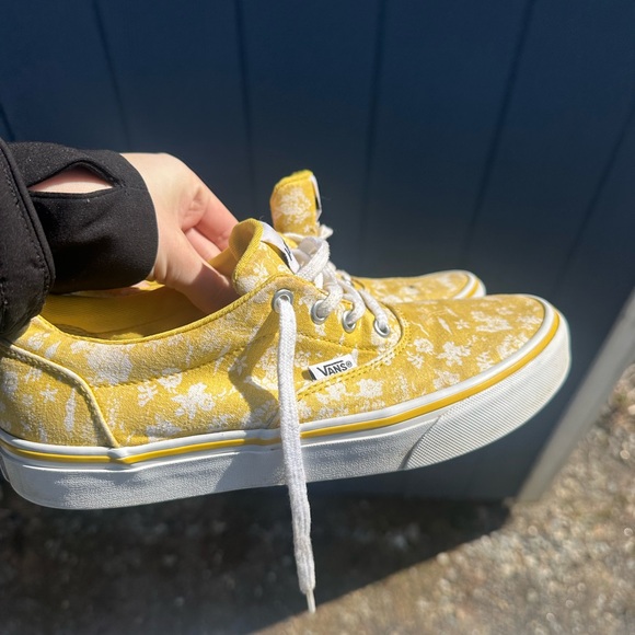 Vans - Picture 9 of 9